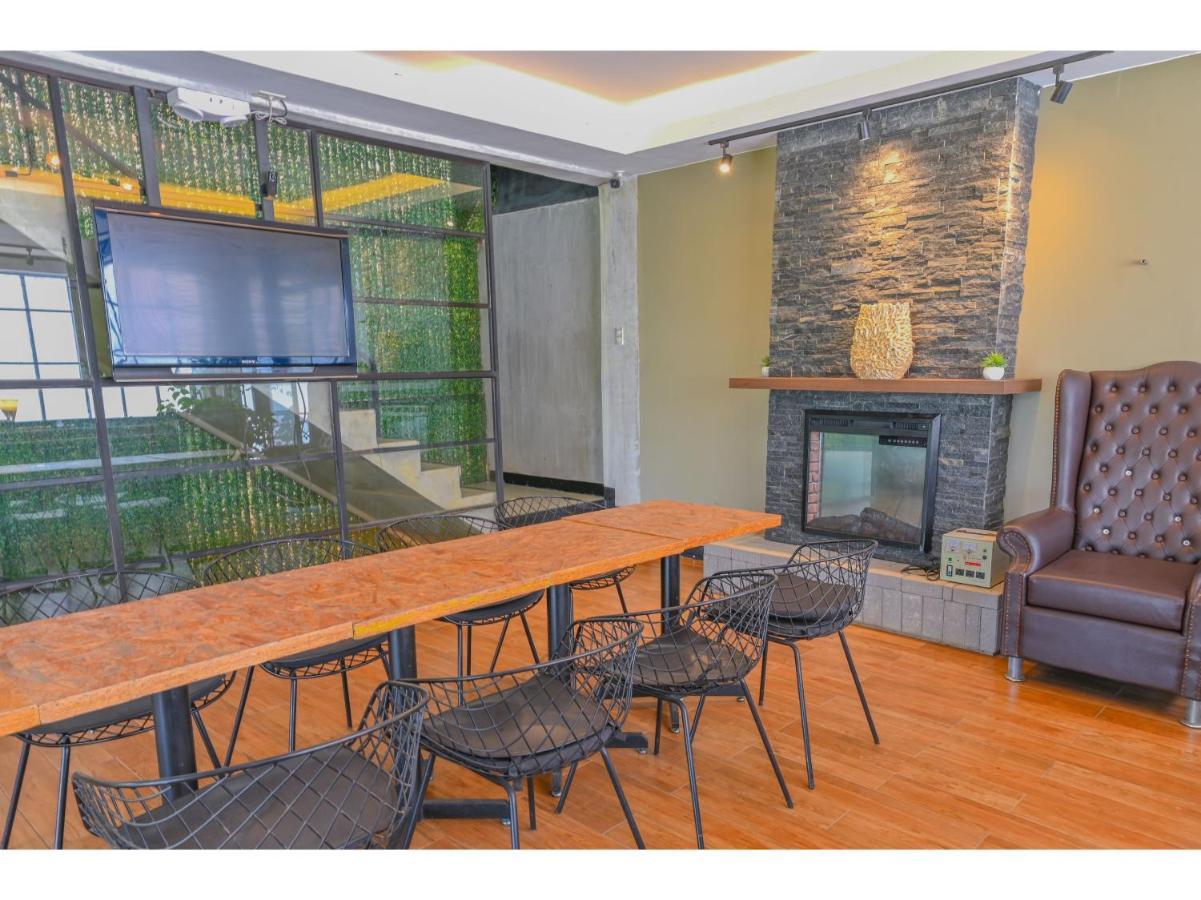 Capital O 890 Nami Hotel Tagaytay Tagaytay City Ngoại thất bức ảnh