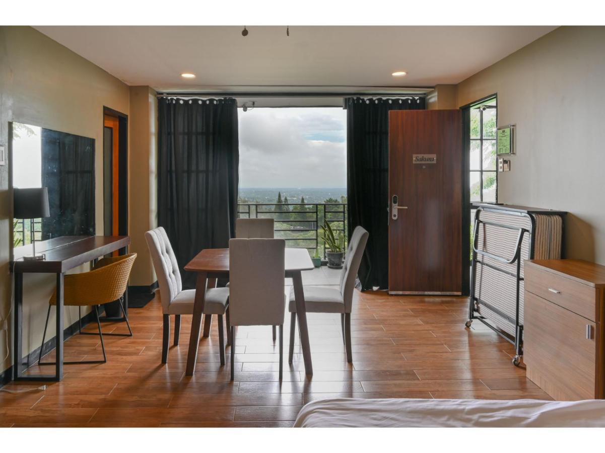 Capital O 890 Nami Hotel Tagaytay Tagaytay City Ngoại thất bức ảnh