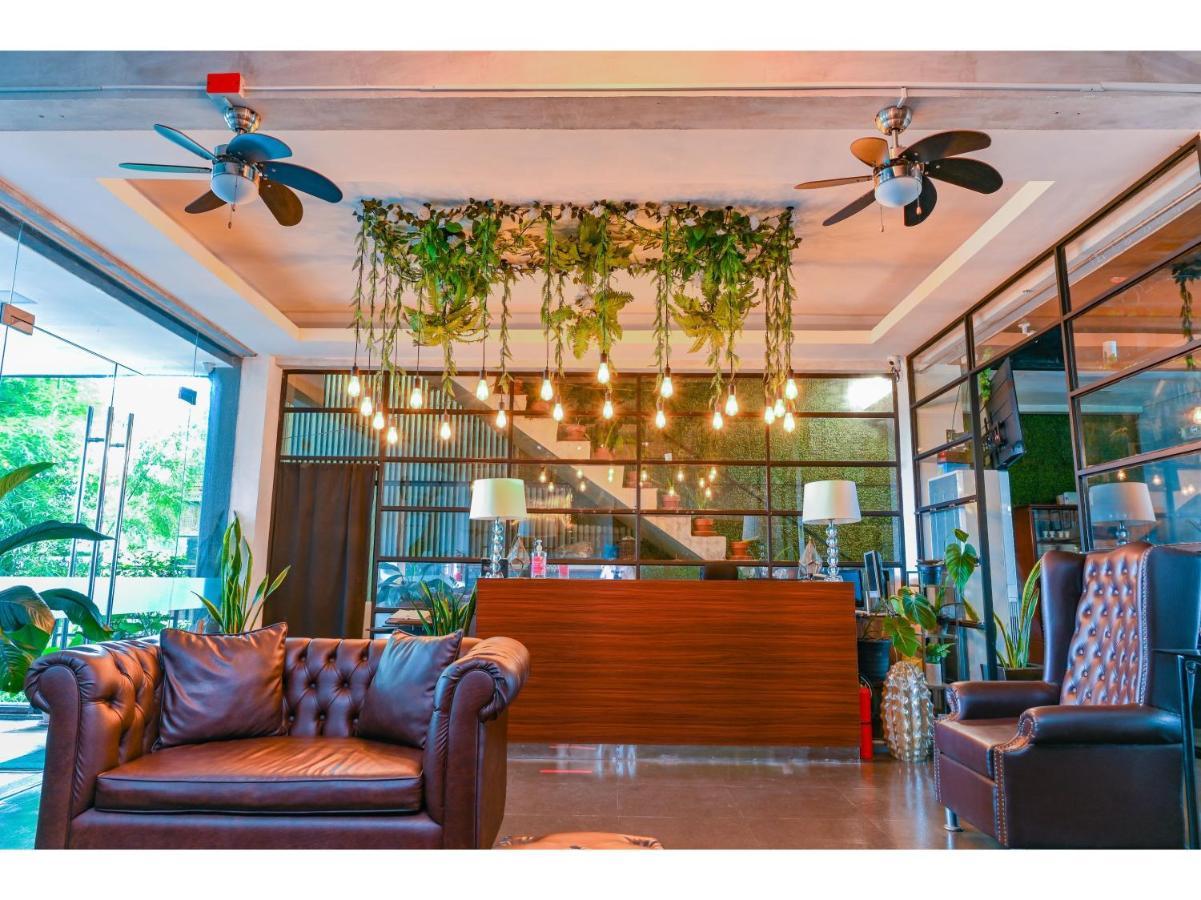 Capital O 890 Nami Hotel Tagaytay Tagaytay City Ngoại thất bức ảnh